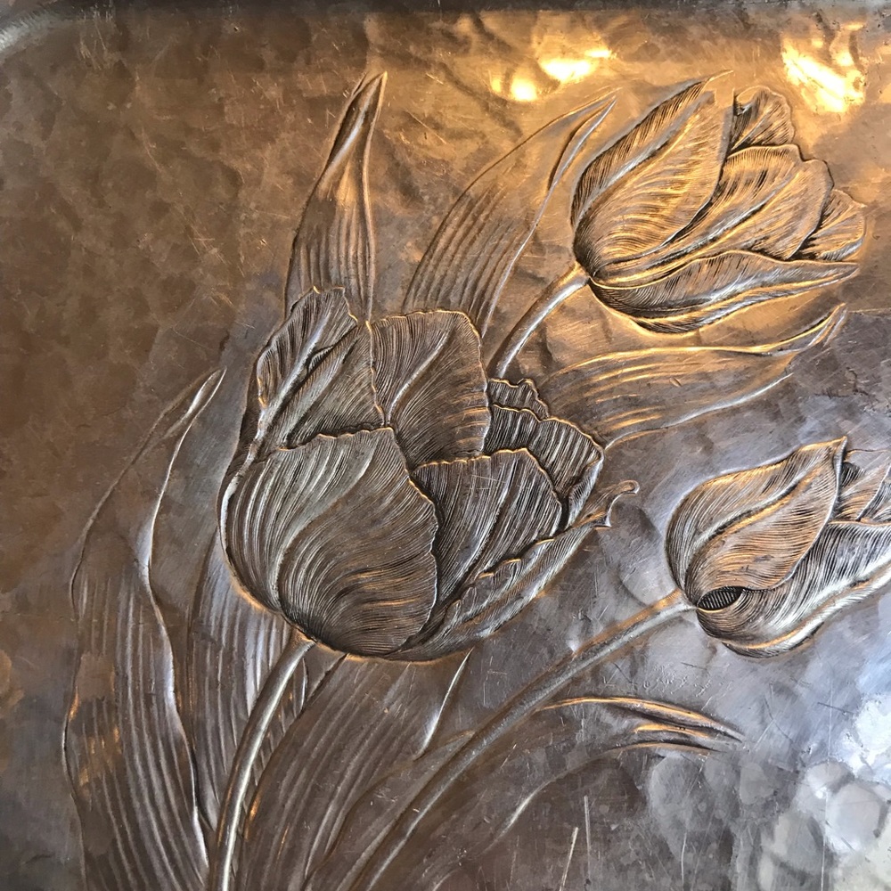 MID CENTURY MODERN ETCHED ALUMINUM TRAY by RODNEY KENT - Picture 6 of 15